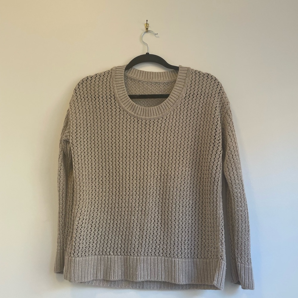 Sweater good as new, size M, 55% Ramie, 42% Viscose